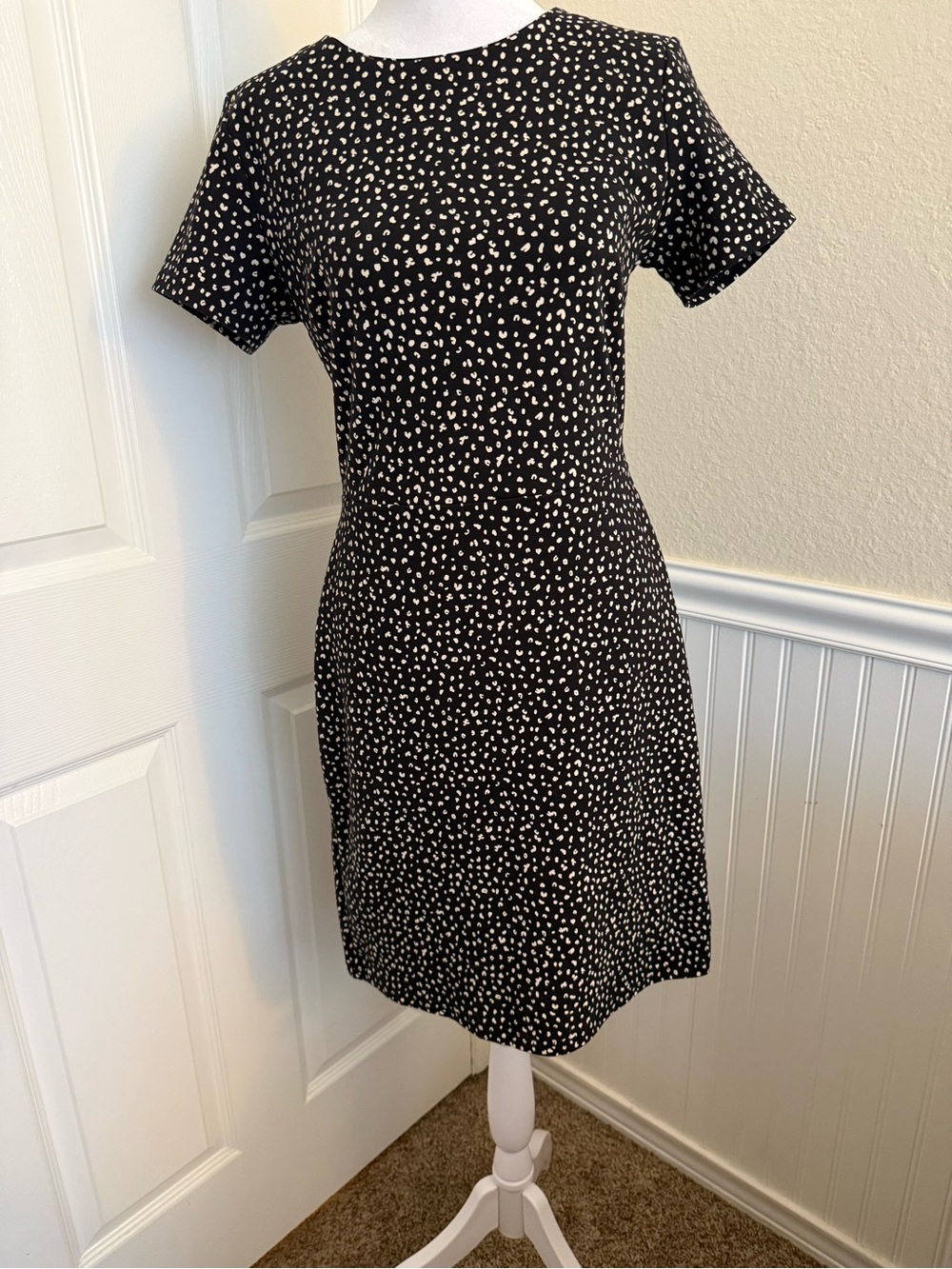 Old Navy Ditzy Dot Sheath Dress